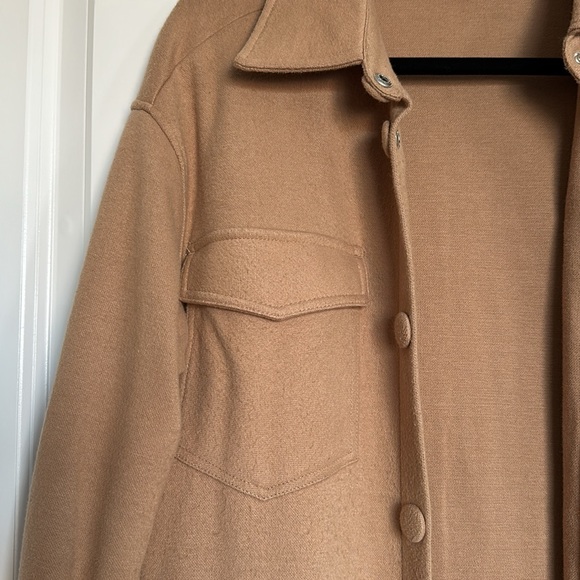 Vince Camuto Camel Shacket - Picture 4 of 5
